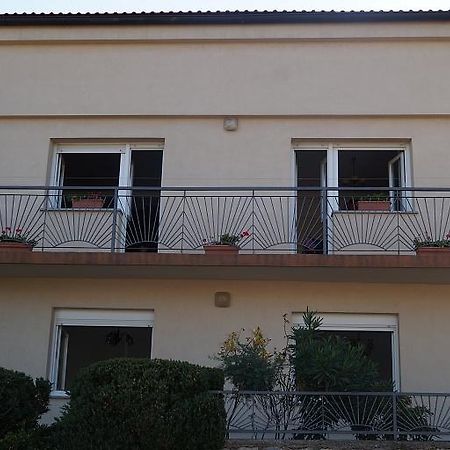 Apartments Pintar Sveti Juraj Bagian luar foto