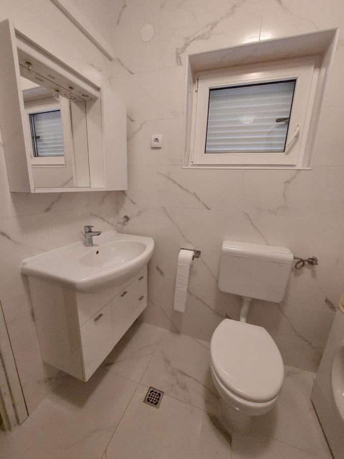 Apartments Pintar Sveti Juraj Bagian luar foto